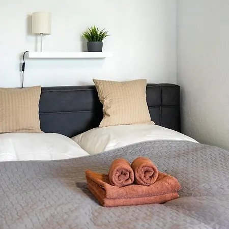 Nr 8 Dobbe Mit Garten