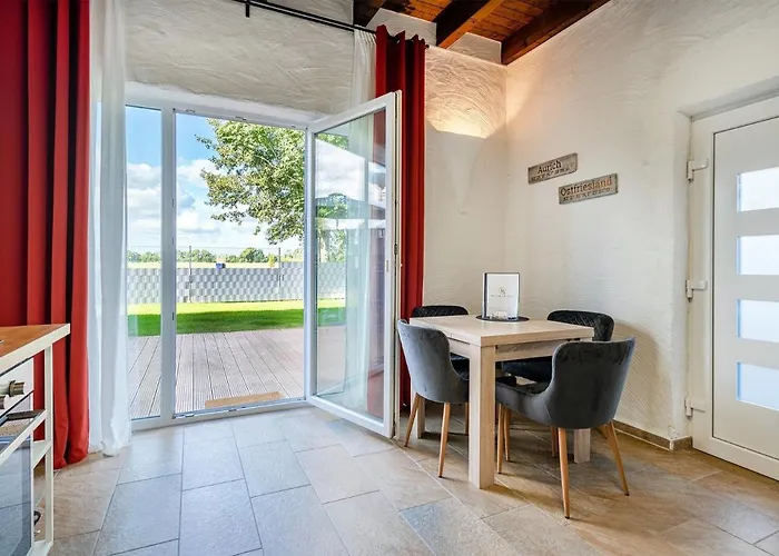 Nr 8 Dobbe Mit Garten * Aurich